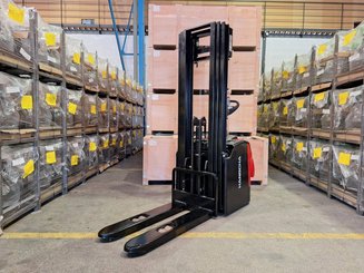 Apilador con plataforma Hangcha CDD20 AZ3S