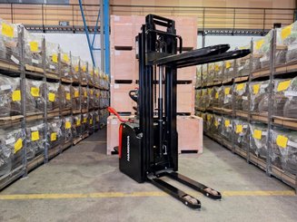 Apilador con plataforma Hangcha CDD20 AZ3S