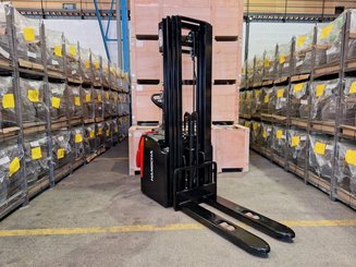 Apilador con plataforma Hangcha CDD20 AZ3S
