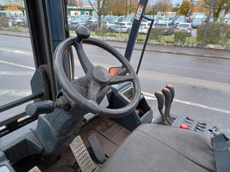 Carretilla contrapesada de 4 ruedas Doosan D1808-S