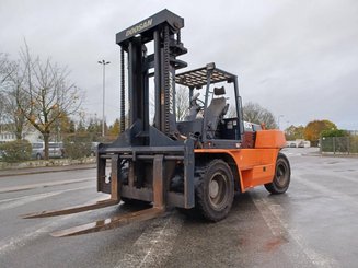 Carretilla contrapesada de 4 ruedas Doosan D1808-S - 1