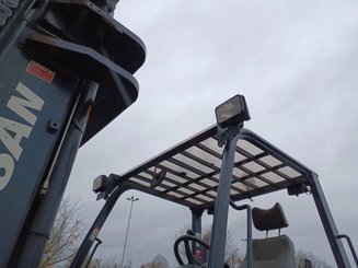 Carretilla contrapesada de 4 ruedas Doosan D1808-S