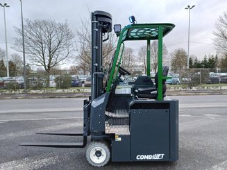 Carretilla multidireccional Combilift CBE3000