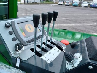 Carretilla multidireccional Combilift CBE3000