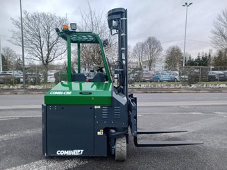 Carretilla multidireccional Combilift CBE3000