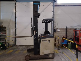 Carretilla retráctil Crown ESR5260-1.4