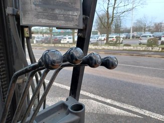 Carretilla contrapesada de 4 ruedas Caterpillar EP25K