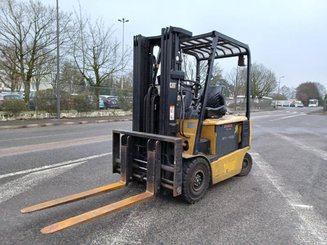 Carretilla contrapesada de 4 ruedas Caterpillar EP25K