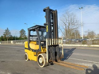 Carretilla contrapesada de 4 ruedas Yale GDC70VX