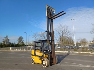 Carretilla contrapesada de 4 ruedas Yale GDC70VX