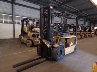 Carretilla contrapesada de 4 ruedas Caterpillar EP35K