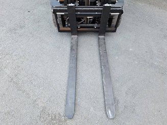 Carretilla contrapesada de 3 ruedas Mitsubishi FB16N2T