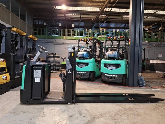 Preparadoras de pedidos Mitsubishi OPB20N2X fourches levée ergonomique 2400mm - 1