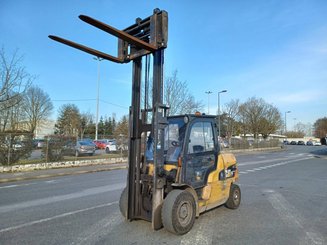 Carretilla contrapesada de 4 ruedas Caterpillar DP50NT - 3