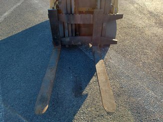 Carretilla contrapesada de 4 ruedas Caterpillar GC45K SWB