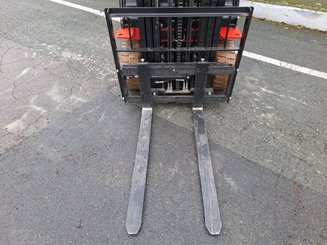 Carretilla contrapesada de 4 ruedas Hangcha A4W18 - 12