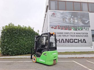 Carretilla contrapesada de 3 ruedas Hangcha XC3-18i (CPDS18-XCC2G-SI)