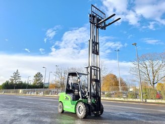 Carretilla eléctrica Hangcha XE35Hi (CPD35-XEY2H1-SI)