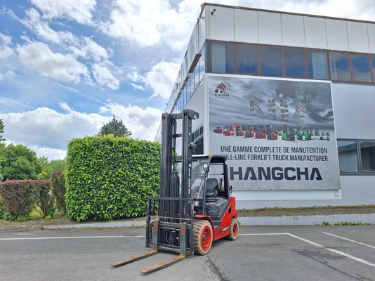 Carretilla contrapesada de 4 ruedas Hangcha XF35G-2 - 1
