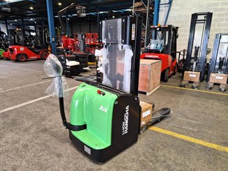 Apilador con conductor acompañante Hangcha CDD16-AC2-I