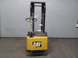 Apilador con conductor acompañante Caterpillar NSP12N