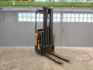Apilador con plataforma Caterpillar NSR16N