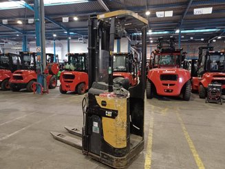 Apilador con plataforma Caterpillar NSR16N