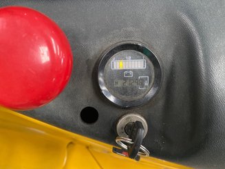 Apilador con conductor acompañante Yale Gerbeur accompagnant avec pesage Ravas