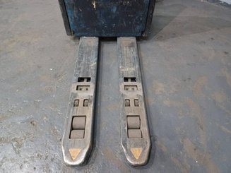 Recogepedidos de baja altura Crown GPC3020