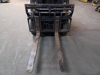 Carretilla contrapesada de 4 ruedas Caterpillar EP25K-PAC