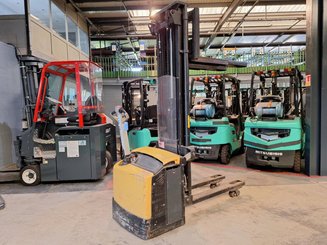 Apilador con conductor acompañante Mitsubishi SBP16N2I