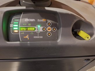Recogepedidos de baja altura Crown GPC3020