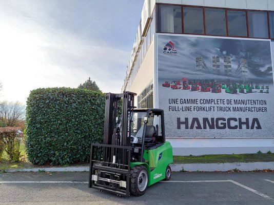 Carretilla contrapesada de 4 ruedas Hangcha AE30-I - 1