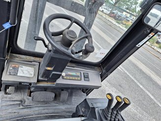 Carretilla contrapesada de 4 ruedas Yale ERP30