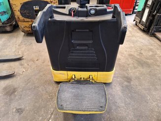 Apilador con plataforma Hyster S1.5S