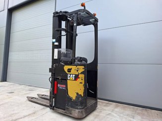 Apilador con plataforma Caterpillar NSR20N