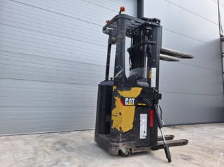 Apilador con plataforma Caterpillar NSR20N