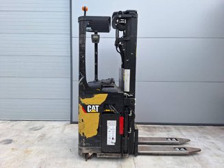 Apilador con plataforma Caterpillar NSR20N