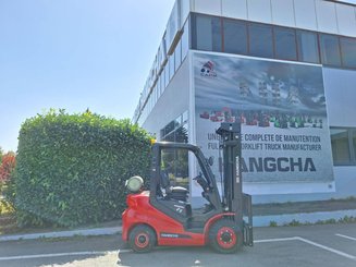 Carretilla contrapesada de 4 ruedas Hangcha XF25G-2