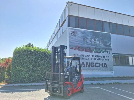 Carretilla contrapesada de 4 ruedas Hangcha XF25G-2 - 1