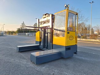 Carretilla multidireccional carga lateral Combilift ESL3545