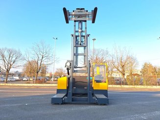Carretilla multidireccional carga lateral Combilift ESL3545