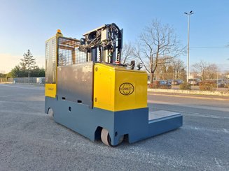 Carretilla multidireccional carga lateral Combilift ESL3545