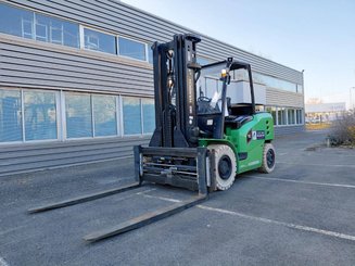 Carretilla contrapesada de 4 ruedas Hangcha X70i( CPD70-XC5-I)