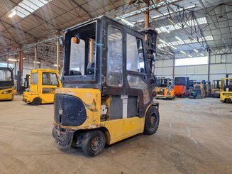 Carretilla contrapesada de 4 ruedas Caterpillar EP30K