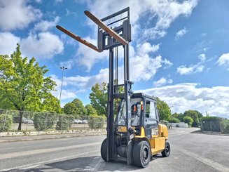 Carretilla contrapesada de 4 ruedas Caterpillar GP50K