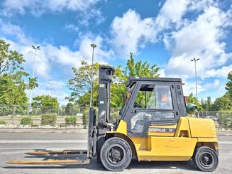 Carretilla contrapesada de 4 ruedas Caterpillar GP50K