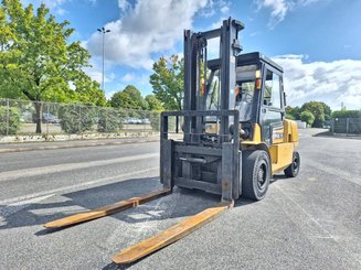 Carretilla contrapesada de 4 ruedas Caterpillar GP50K - 1