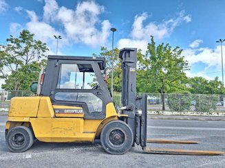 Carretilla contrapesada de 4 ruedas Caterpillar GP50K