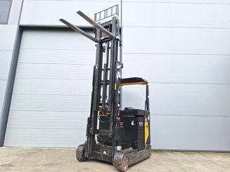 Carretilla retráctil Caterpillar NR16N2